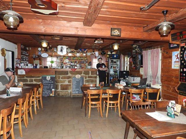 Drevenka Hotel Provodin Luaran gambar