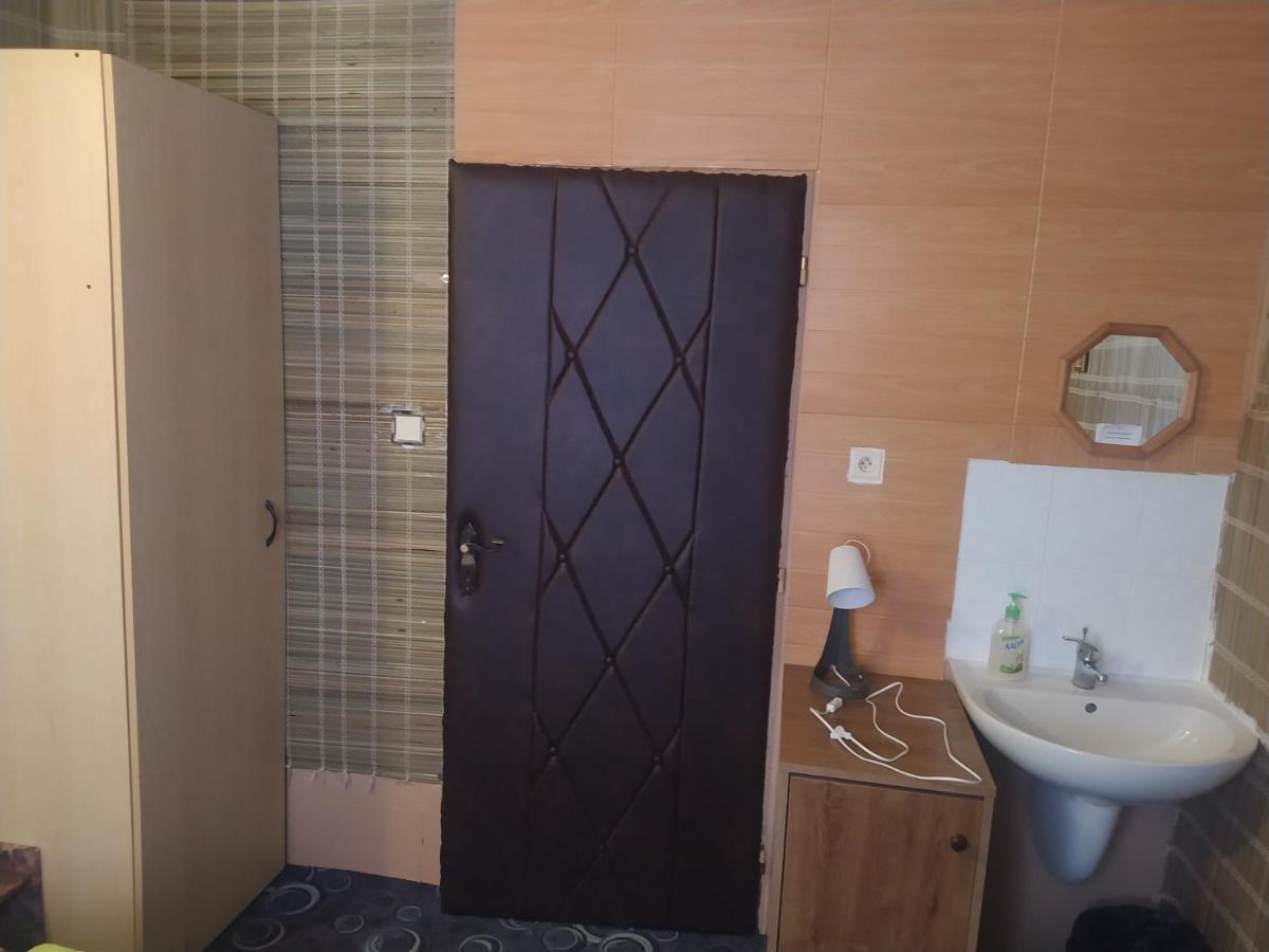 Drevenka Hotel Provodin Luaran gambar