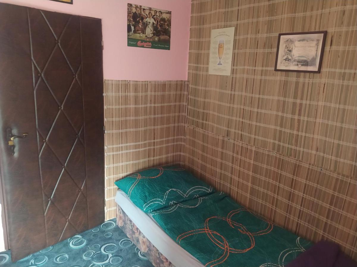 Drevenka Hotel Provodin Luaran gambar