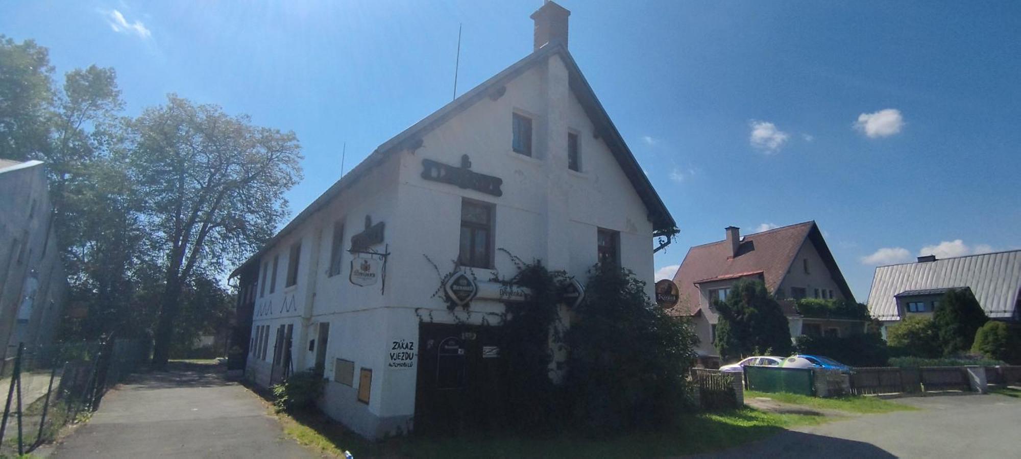 Drevenka Hotel Provodin Luaran gambar